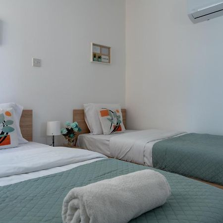 Andrea 3-Bedroom Apt In Mackenzie Larnaca Zewnętrze zdjęcie
