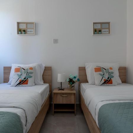 Andrea 3-Bedroom Apt In Mackenzie Larnaca Zewnętrze zdjęcie