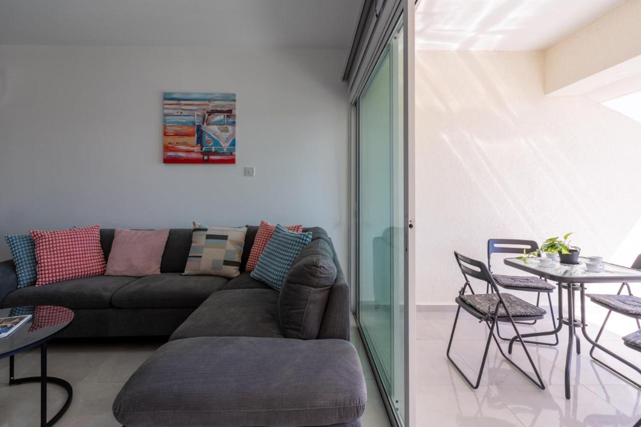 Andrea 3-Bedroom Apt In Mackenzie Larnaca Zewnętrze zdjęcie